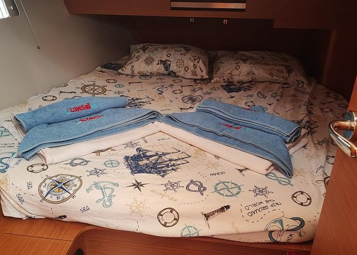 La Luz | Dufour 390 photo 38