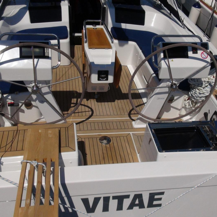 Vitae | Hanse 455 photo 1