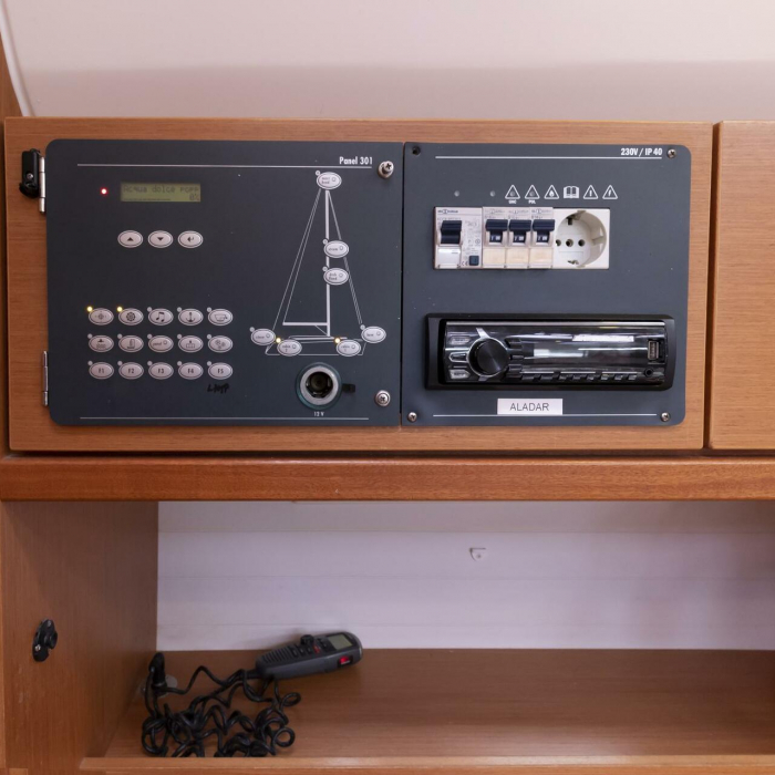 Aladar - Solar Panel | Bavaria Cruiser 50 photo 21