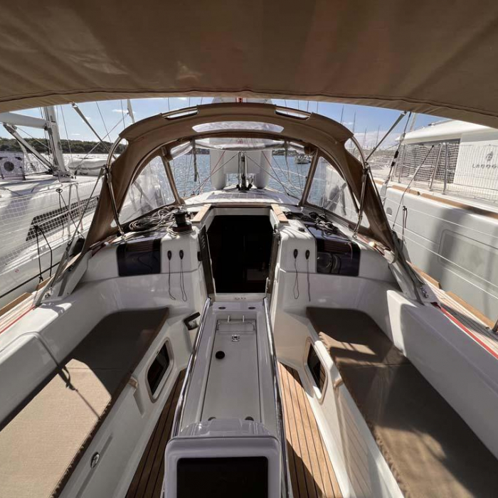 MoElli | Sun Odyssey 389 photo 7