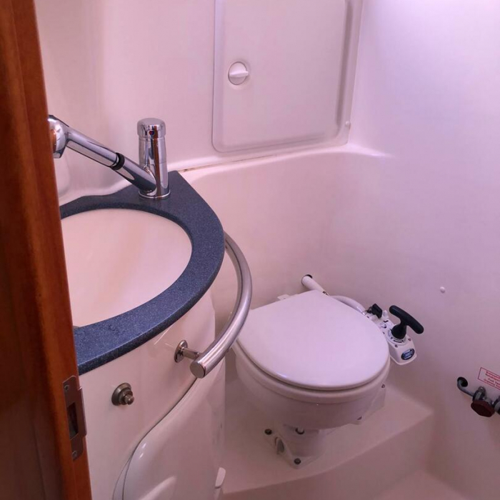 La Luna | Bavaria 30 Cruiser photo 8