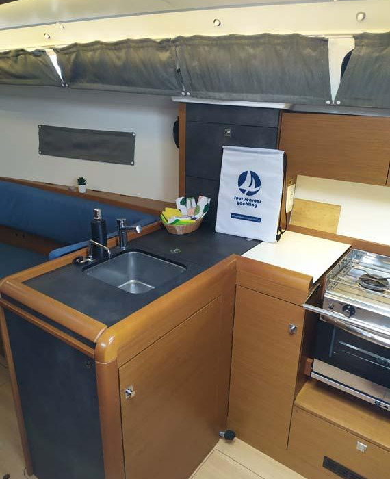 Sweet Elli | Sun Odyssey 349 - 3 cab. photo 11