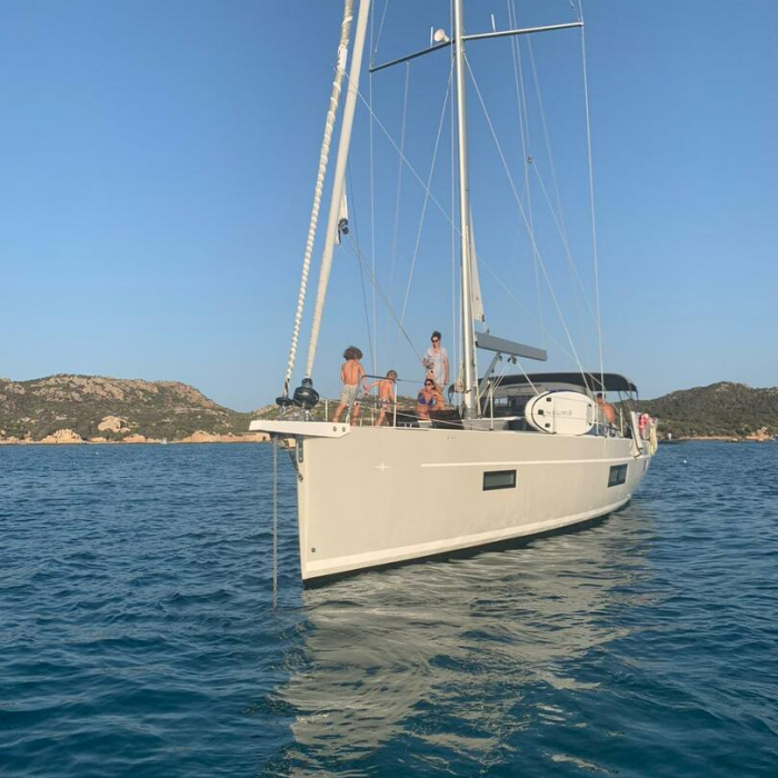 MAI MAI | Bavaria C57 photo 8