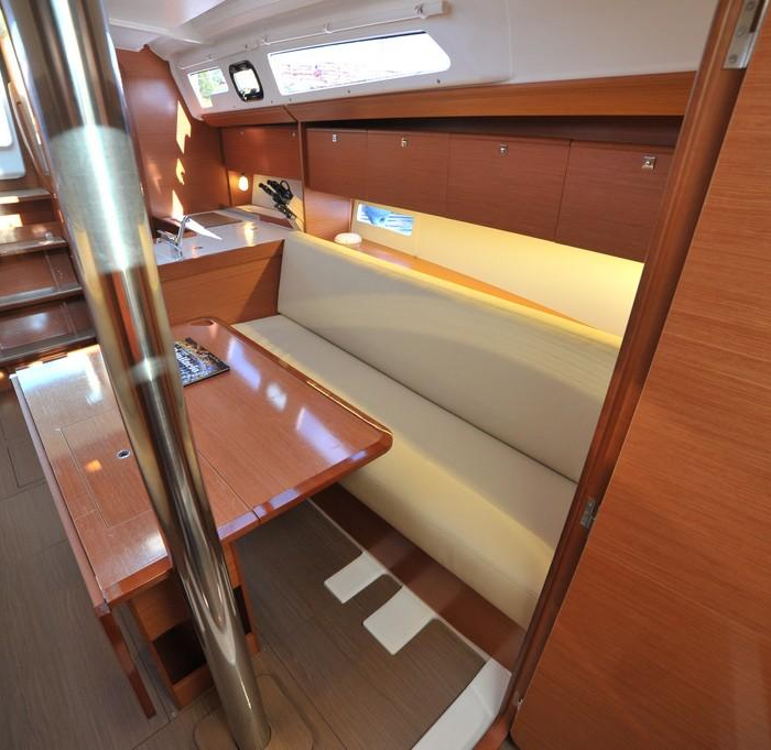 Else | Dufour 360 GL photo 5