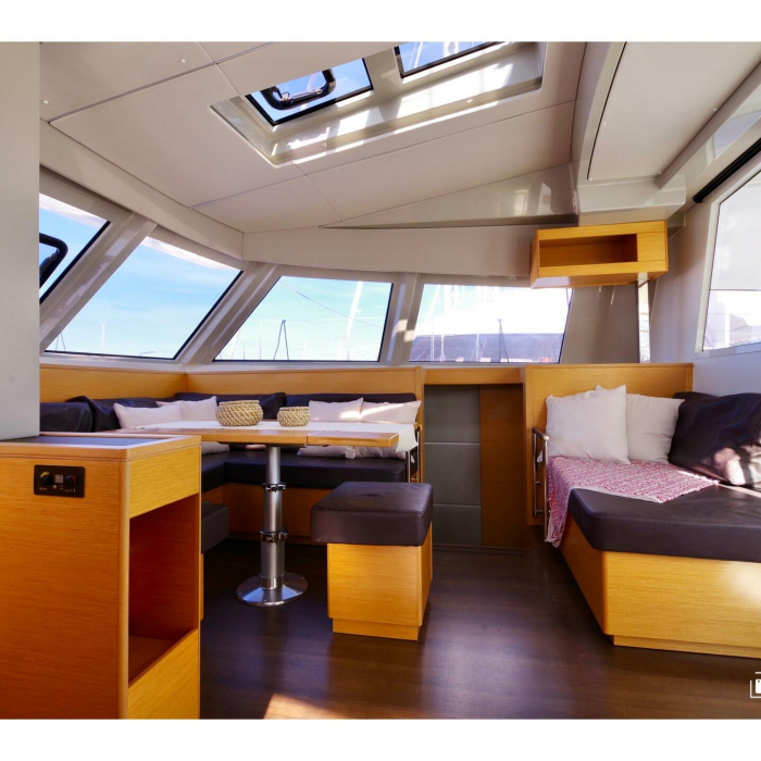 Gelmar - A/C, Generator, Water maker | Nautitech 46 Fly photo 8