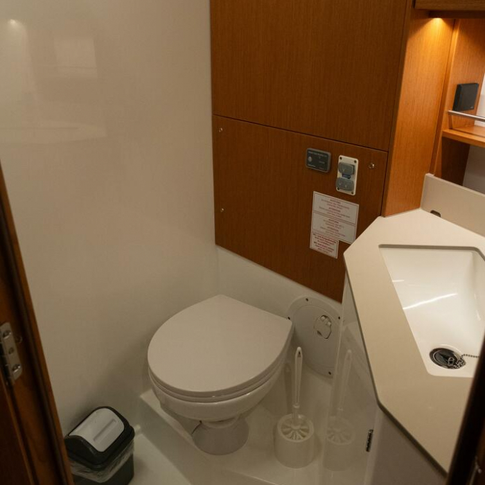 Arke | Bavaria C46 photo 15