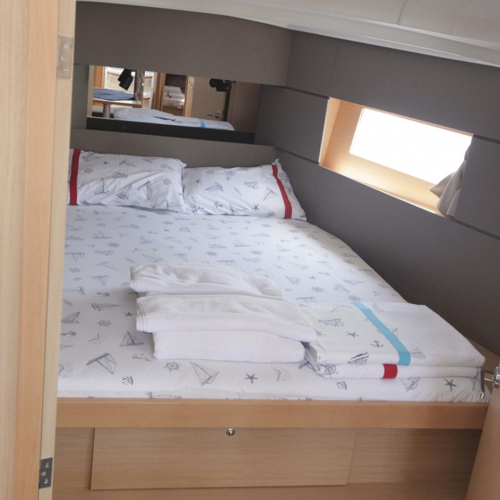 Missy | Oceanis 38.1 photo 14