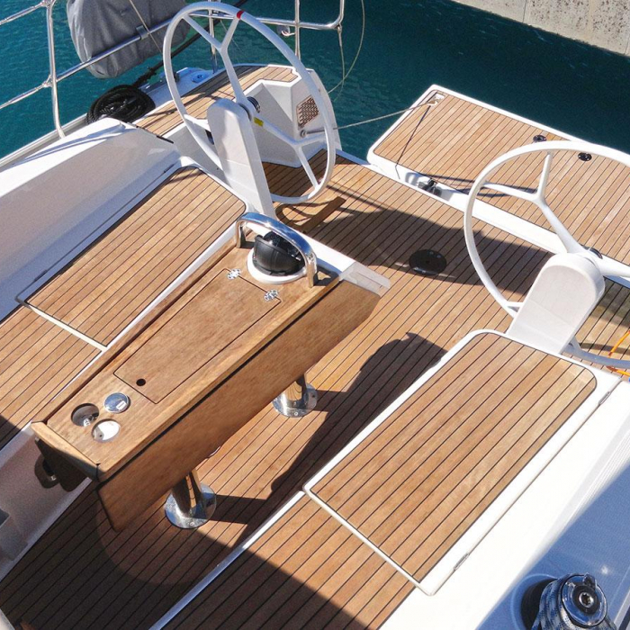 Merara | Bavaria Cruiser 37 photo 10