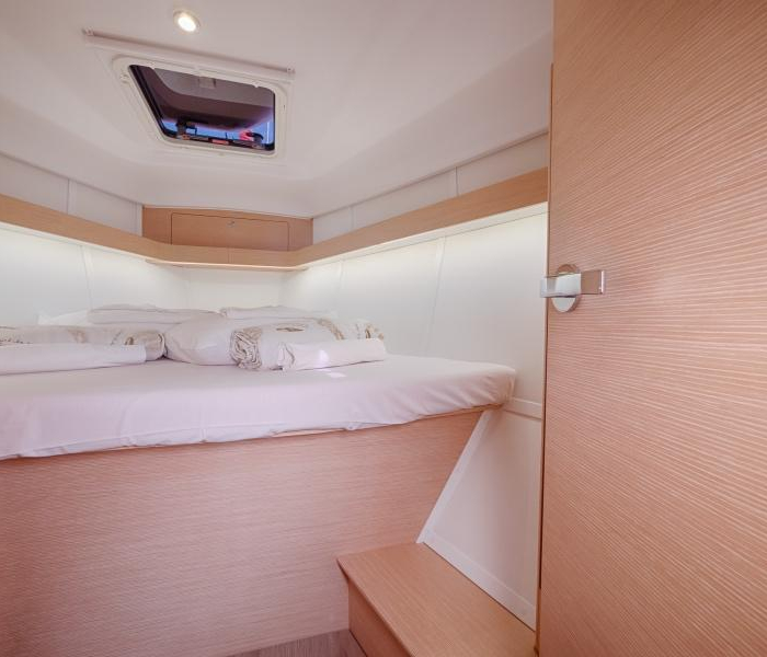 Happy | Elan 40 Impression photo 16