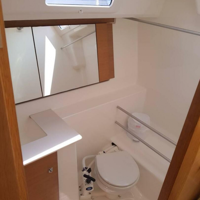 Apolonia | Dufour 310 GL photo 7