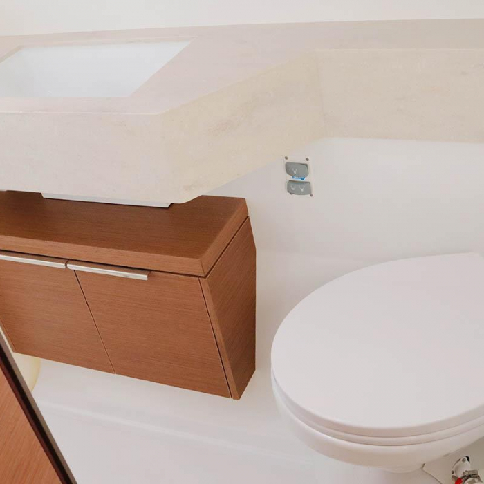 Jays 'n Seas | Lagoon 50 photo 20