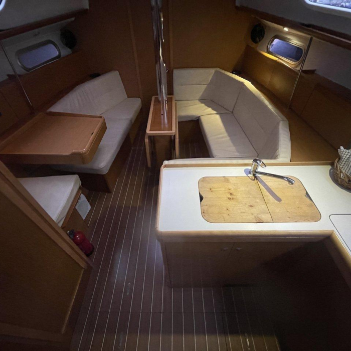 Agatha | Sun Odyssey 36i photo 13