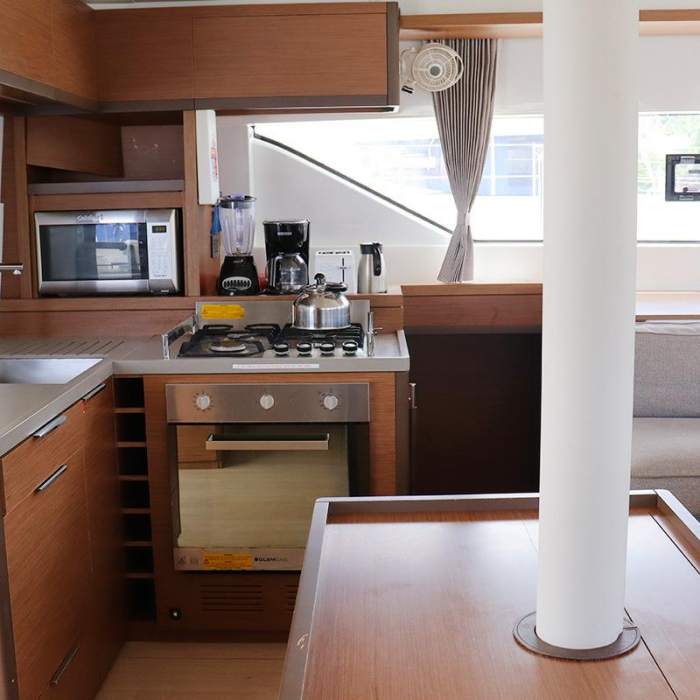 Skye | Lagoon 50 photo 17