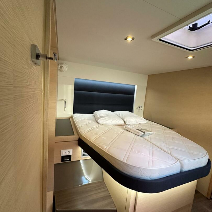 Isla | Fountaine Pajot Isla 40 photo 62