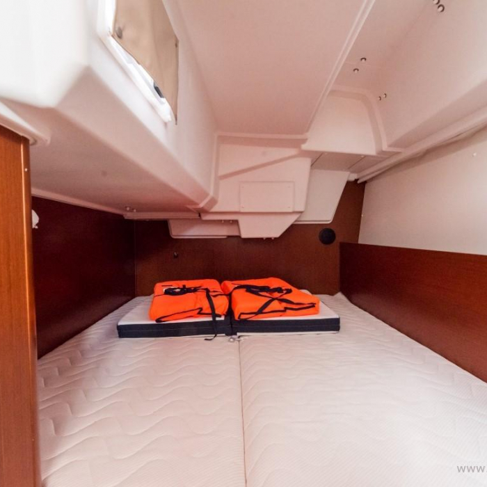 Bela | Oceanis 35.1 photo 4