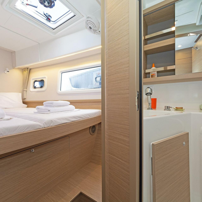 Eternity (ONLY SKIPPERED) | Lagoon 42 A/C & GEN photo 1