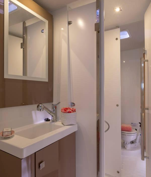 Sirius 1 | Fountaine Pajot Astrea 42 photo 6