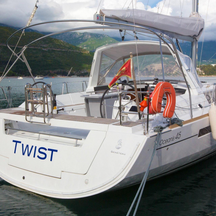 Twist | Oceanis 45 photo 4