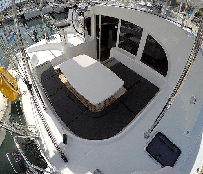 Maya | Lagoon 380 photo 23