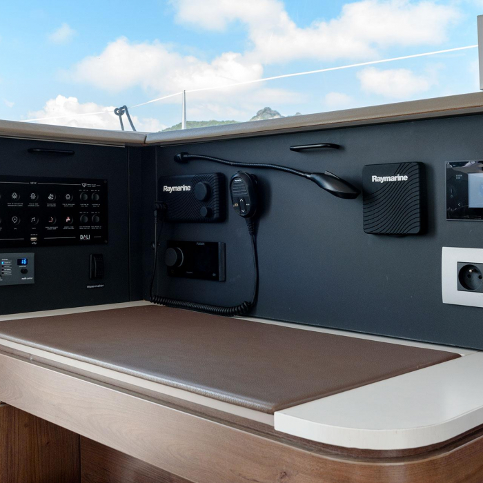 ORSA 5 - A/C, Generator, Water maker | Bali 4.2 photo 22