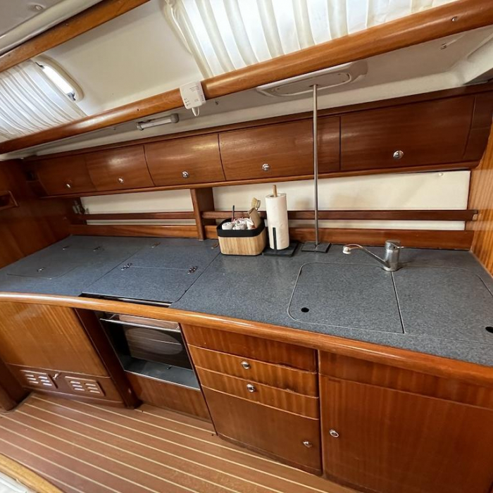 Classic | Bavaria 44 photo 2