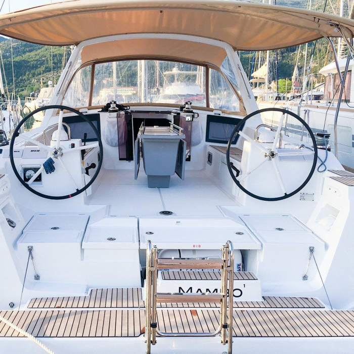 Mambo 1 | Oceanis 45 photo 3