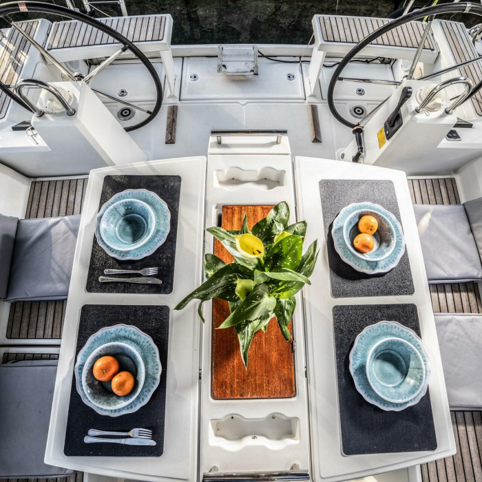 Rania | Oceanis 38.1 photo 16