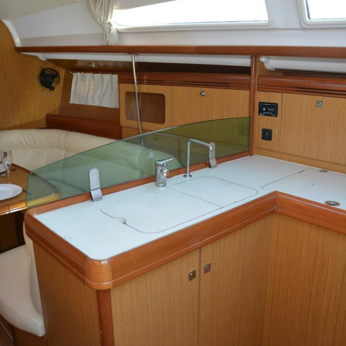 Billis | Sun Odyssey 36i photo 34