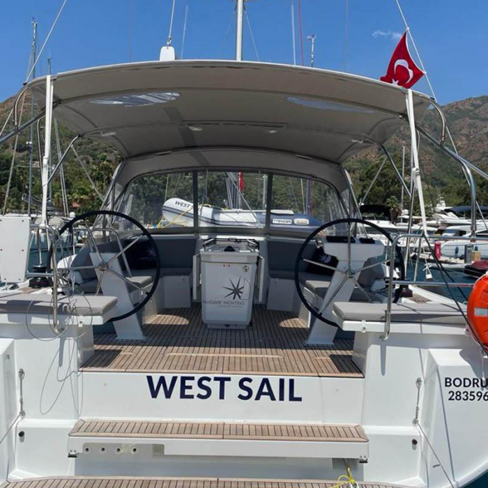 West | Oceanis 46.1 photo 3