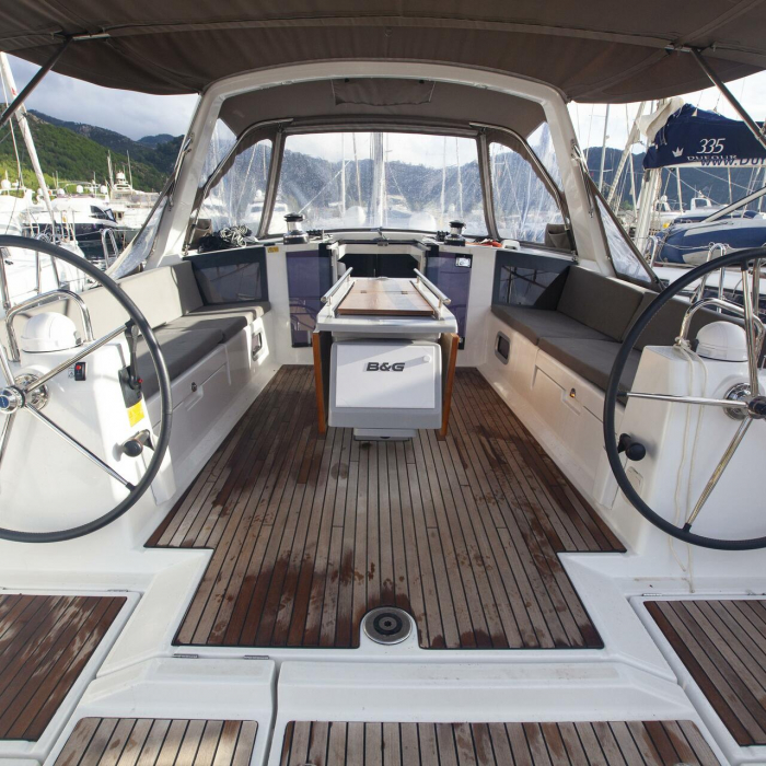 Hande | Oceanis 45 photo 4