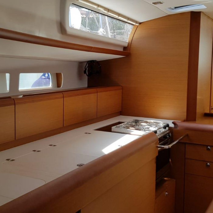 Pata | Sun Odyssey 519 photo 23