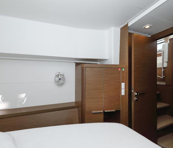 NINA II | Lagoon 40 photo 37