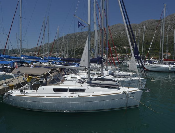 Hasta Siempre | Sun Odyssey 33i photo 21
