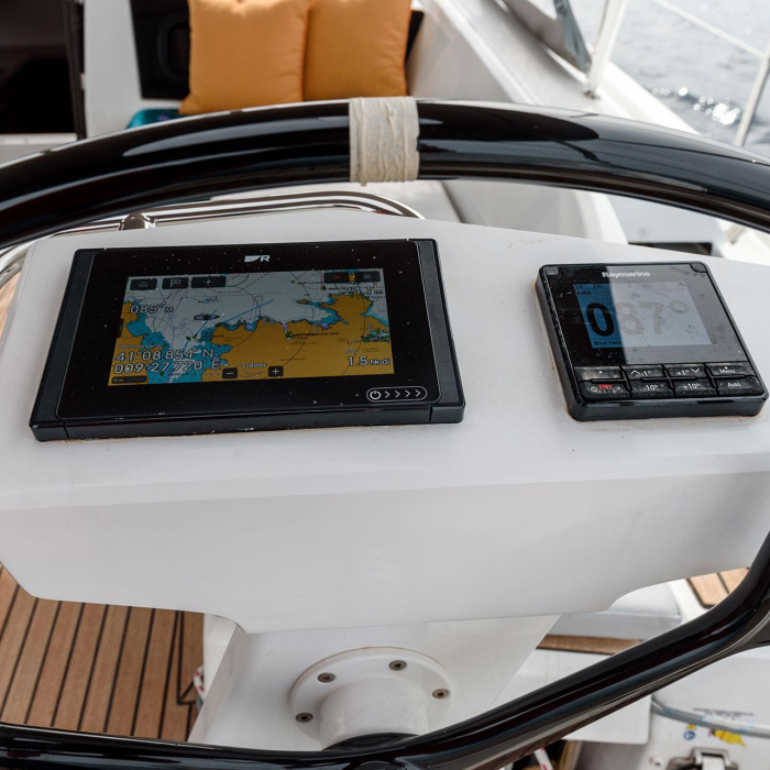 Circe - Water maker, Solar Panel | Oceanis 46.1 photo 6