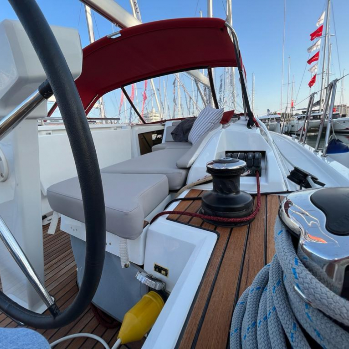 Nauti Buoy | Oceanis 46.1 photo 15