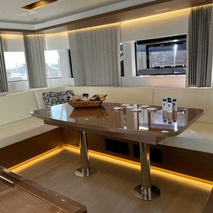 Minos | Lagoon 50 photo 4