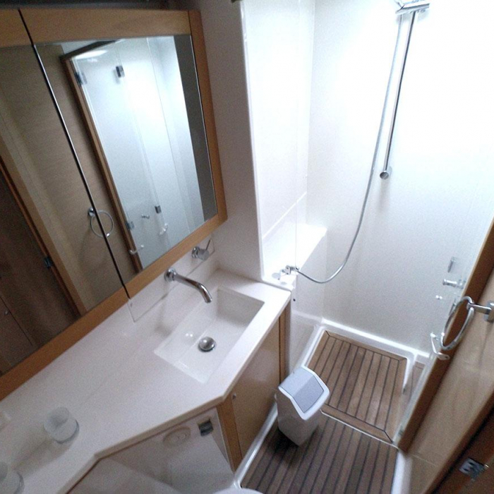 Belo | Lagoon 450 F photo 13