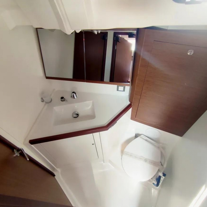 Ariel | Oceanis 46.1 photo 7