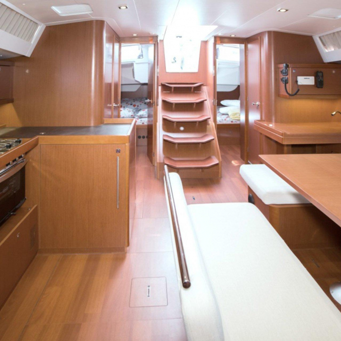 Blues | Oceanis 48 photo 16