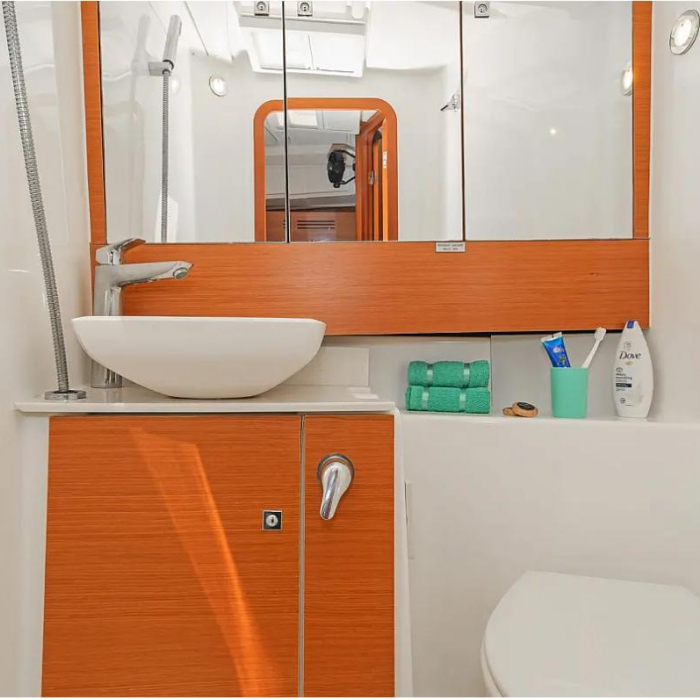 Ocean Whisper | Dufour 430 photo 13