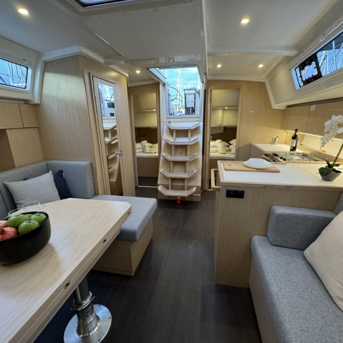 Ivana | Bavaria C42 photo 32