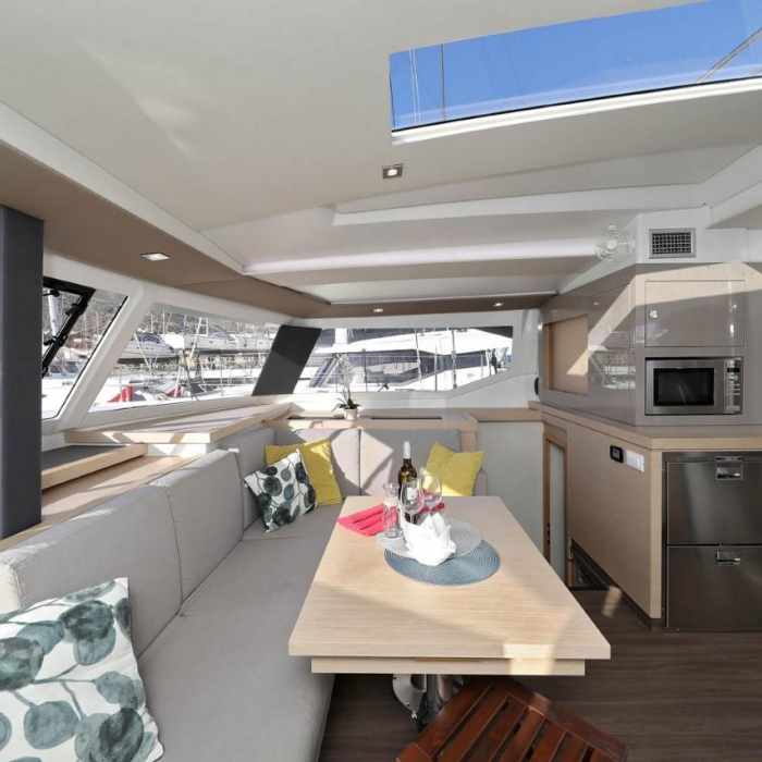 Ocean Runner | Fountaine Pajot Astrea 42 photo 13