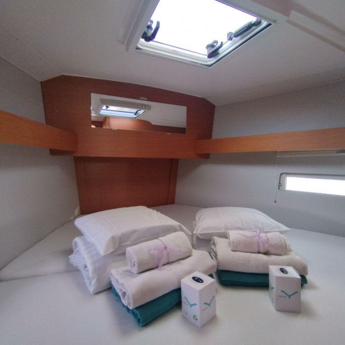 Yaya | Dufour 390 photo 18