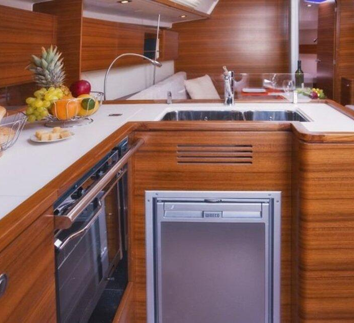 Race Dog | Salona 41 photo 7