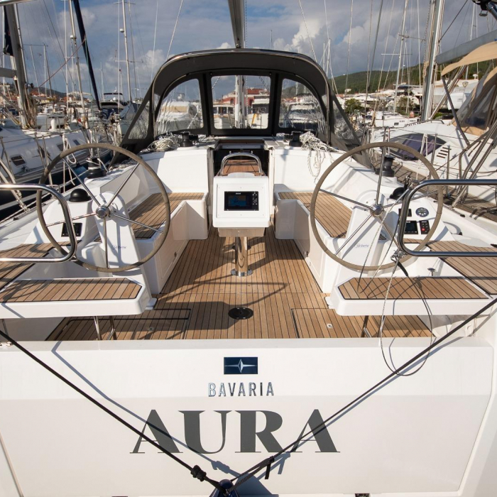 Aura | Bavaria C38 photo 15