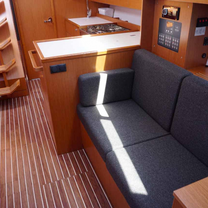 Talia | Bavaria C38 photo 9