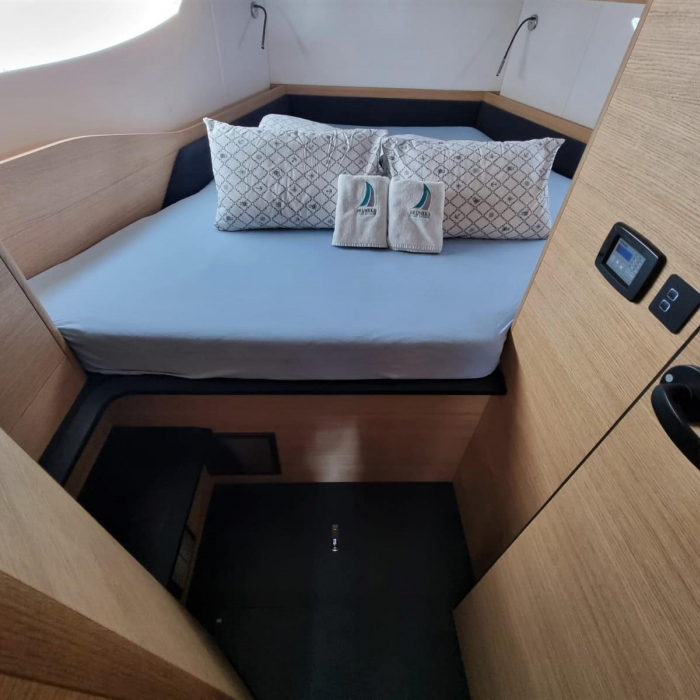 Contessa | Elan E6 photo 10