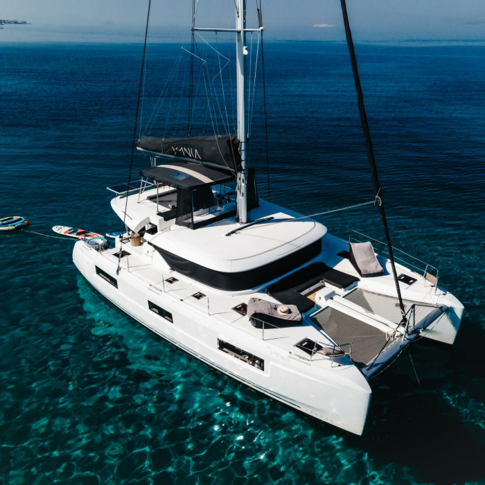 Omnia | Lagoon 46 photo 2