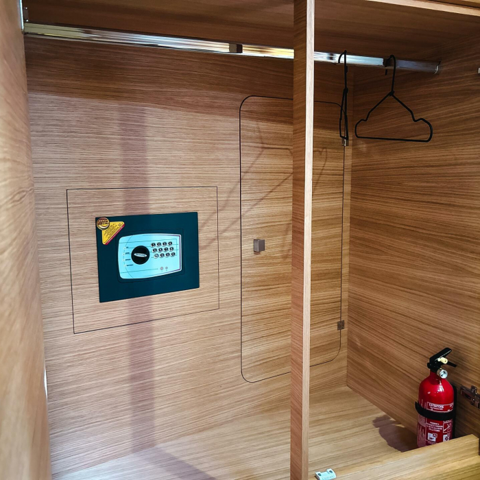 Never Quiet | Solaris 50 photo 15