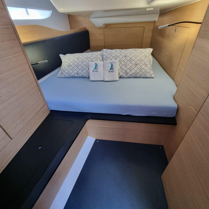 Contessa | Elan E6 photo 9